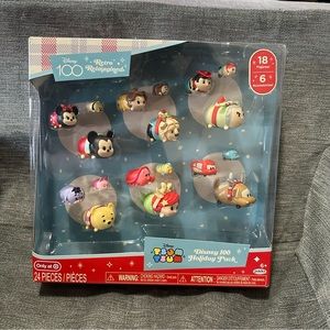 Disney Tsum Tsum Holiday Pack - Red, Yellow, Black, White